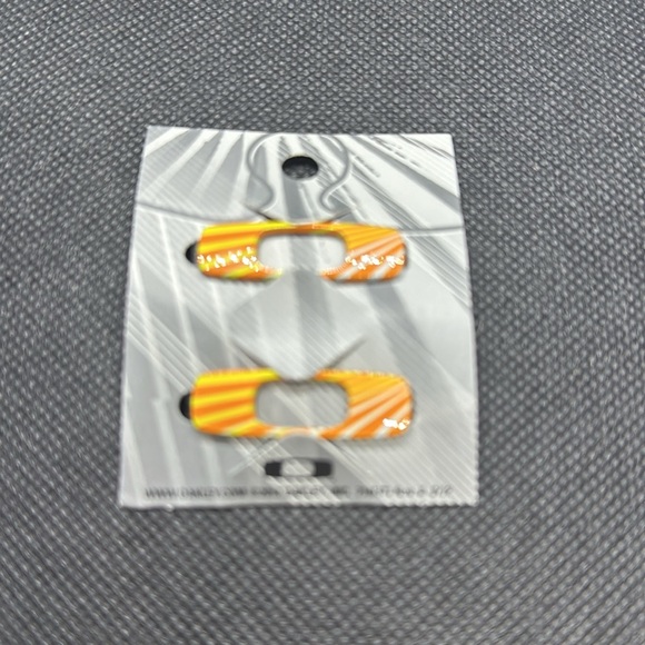 Oakley Men’s Batwolf Sunglasses Replacement Icons O’s logo pair - Picture 3 of 4